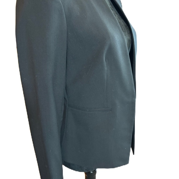 ❄️❄️Chaus Size 4 Black Blazer - Picture 5 of 9